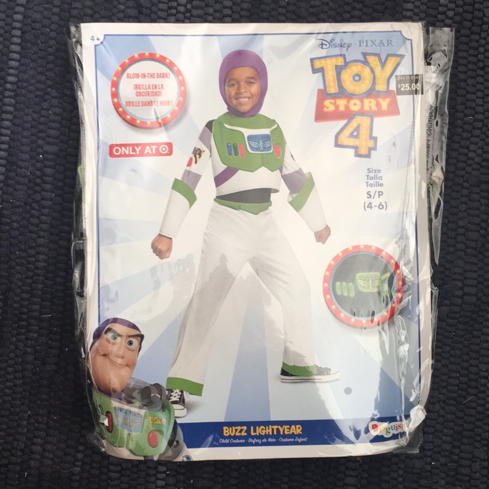 New glow in the dark Buzz Lightyear Costume (4-6)